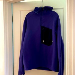 Patagonia, expedition weight, Sidewinder hoodie,  fleece lined base layer